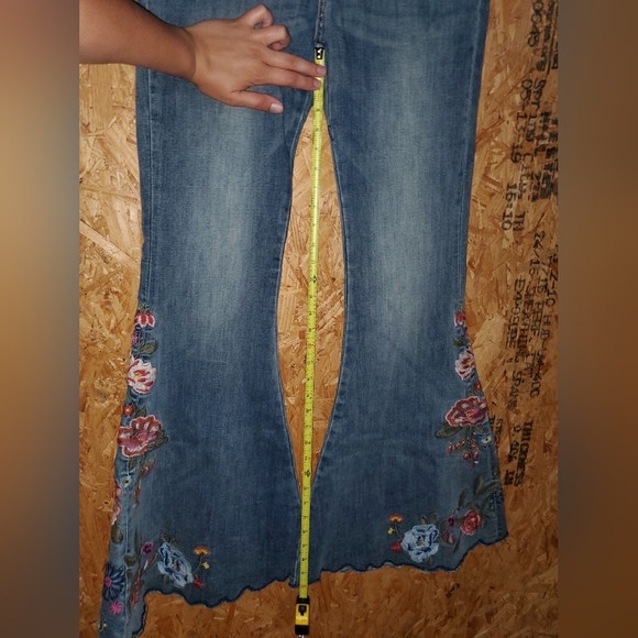 Floral Flare Jeans - Picture 11 of 14